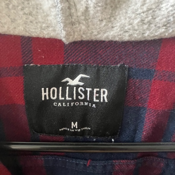 Men’s Medium Hollister Button Up - Picture 2 of 3